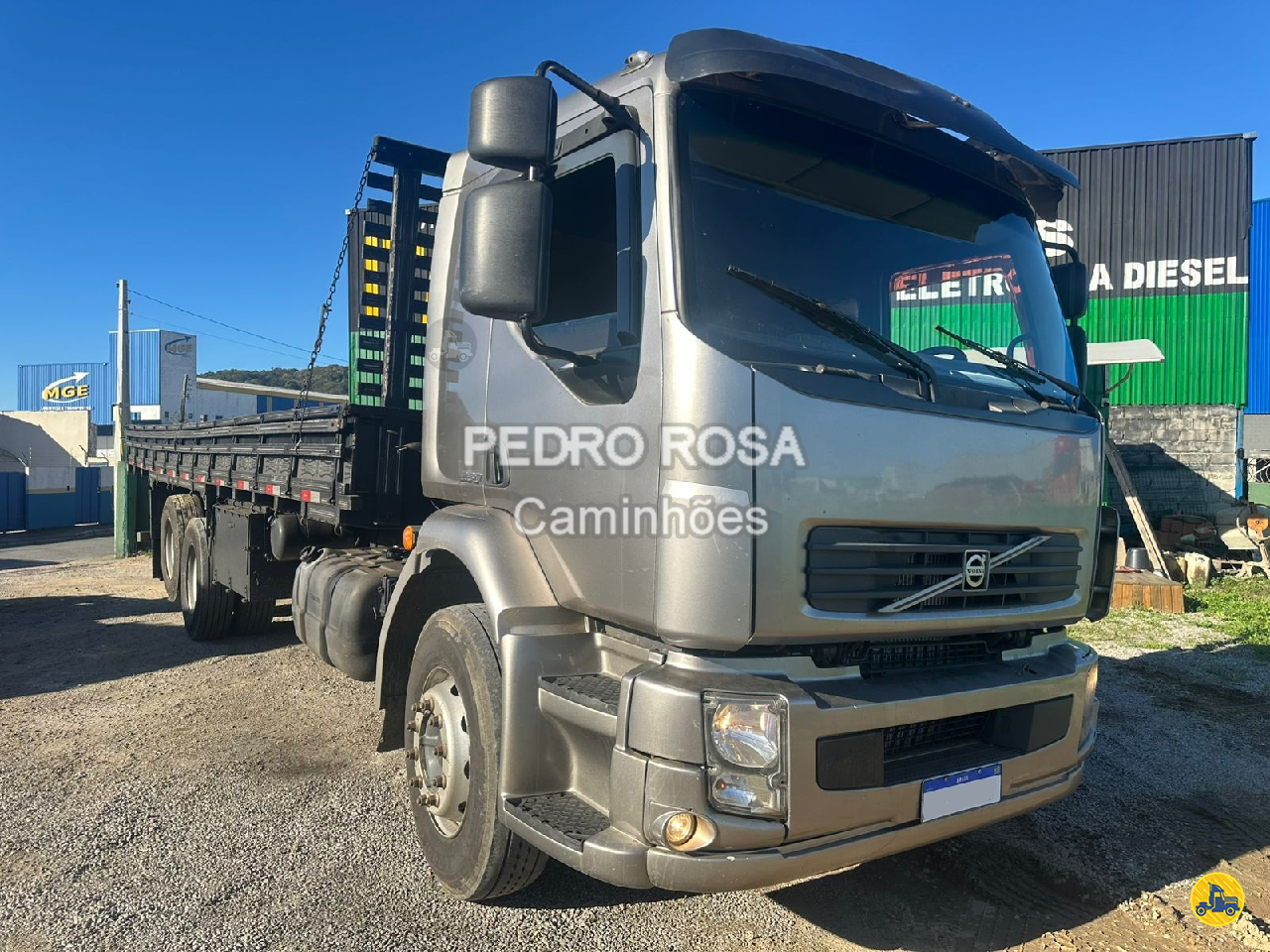 CAMINHAO VOLVO VOLVO VM 260 Carga Seca Truck 6x2 Pedro Rosa Caminhões ITAJAI SANTA CATARINA SC